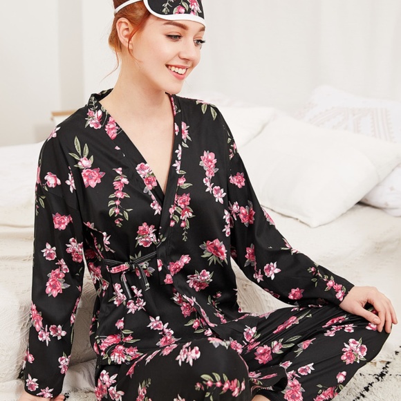 Happy Thoughts Other - 3 Piece Floral Pajama